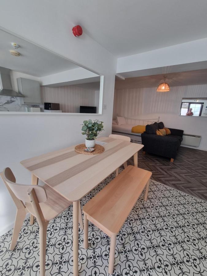 Zucchini Hotel Truro Extérieur photo